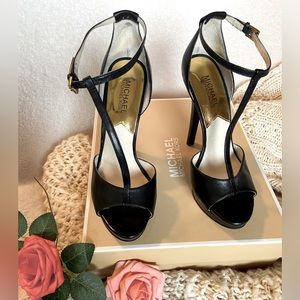 MICHAEL Michael Kors Black Leather T-Strap Stiletto Heels Size 8M